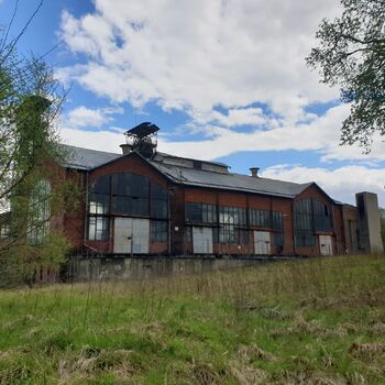 struktura dům chýše baráku budova