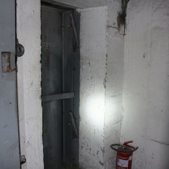 The terrifying underground! A semi-functional factory