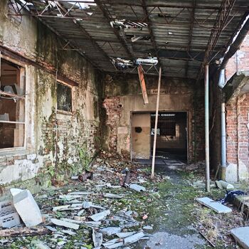 Was wurde hier produziert? Verlassene Fabrik in Polen