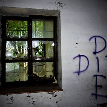 dveře okno okenní parapet posuvné dveře parapet zeď dveře okno okenní parapet posuvné dveře parapet zeď