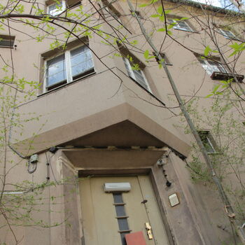 Saxon apartment house Saxon apartment house