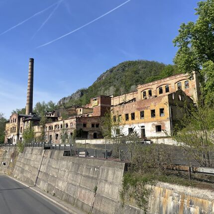 Ehemalige Papierfabrik, dann Reifengeschäft