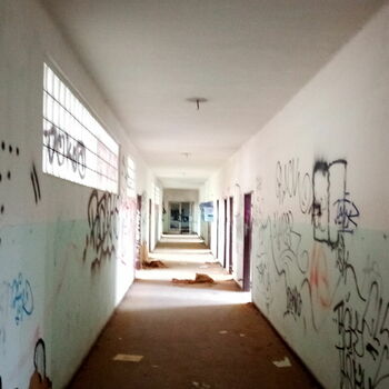 skříňky Upevňovací prvek zádržný systém interiér místnost podlaha skříňky Upevňovací prvek zádržný systém interiér místnost podlaha