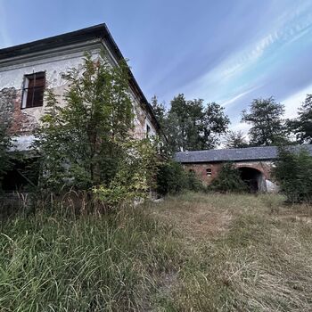 Opuštěný statek