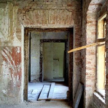 Buňka věznice staré nápravném zařízení Architektura zeď budova dveře starověké