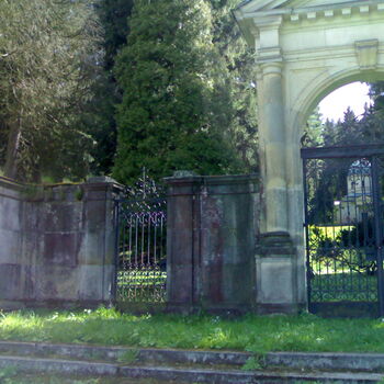 Mausoleum im Jeseníky-Gebirge