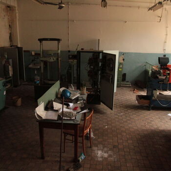 Mechanical testing room