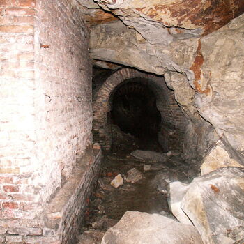 Richard Underground Factory