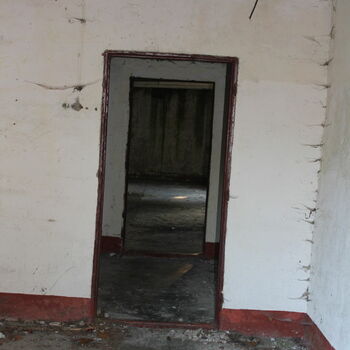 sill structural member old door support wall