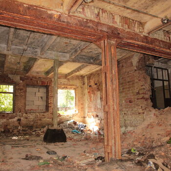 Remembering Elias before the fire