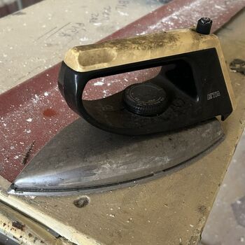 ᴀʙᴀɴᴅᴏɴᴇᴅ ꜱᴄʜᴏᴏʟ