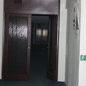 Proč to tu nechali? Opuštěné ředitelství