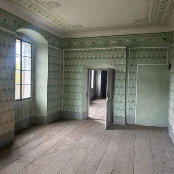 Eine weitere verlassene Burg.