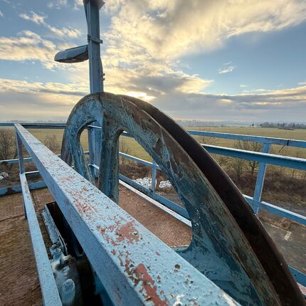Berge, DOLY, schwarzer Hund