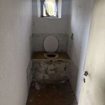 Eine weitere verlassene Burg.