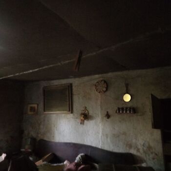 Das Haus, in dem alles hinterlassen wurde Das Haus, in dem alles hinterlassen wurde