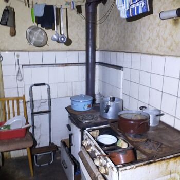 Dům babičky která nedojedla ledničku