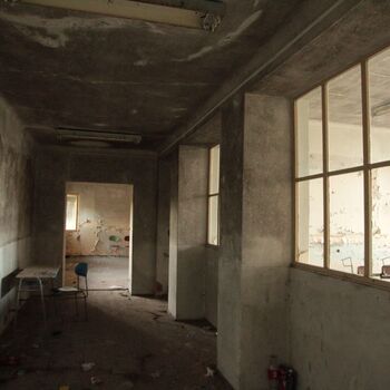 Verlassene Schule der tschechischen Minderheit im Grenzgebiet 2023