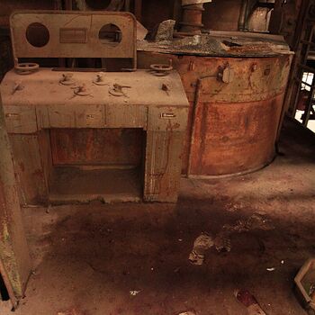 Pískové hospodářství, aneb příliš dlouhá swingers párty