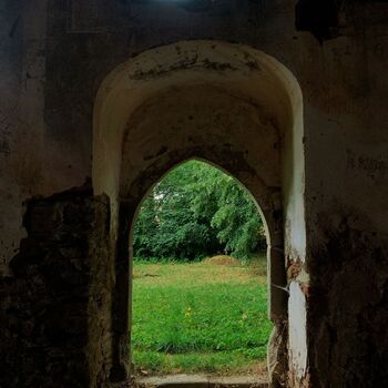 Verlassene Kirche II.