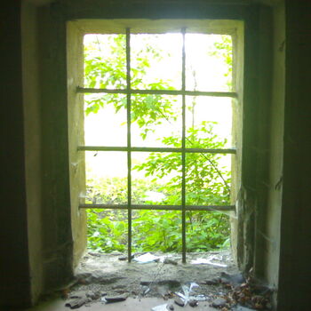 Opuštěný zámek s kaplí na Moravě Opuštěný zámek s kaplí na Moravě