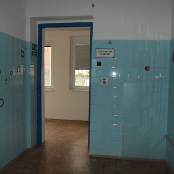 Non-state medical facilities