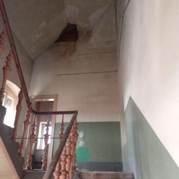 Beautiful, slowly decaying apartment villa.2024 Beautiful, slowly decaying apartment villa.2024