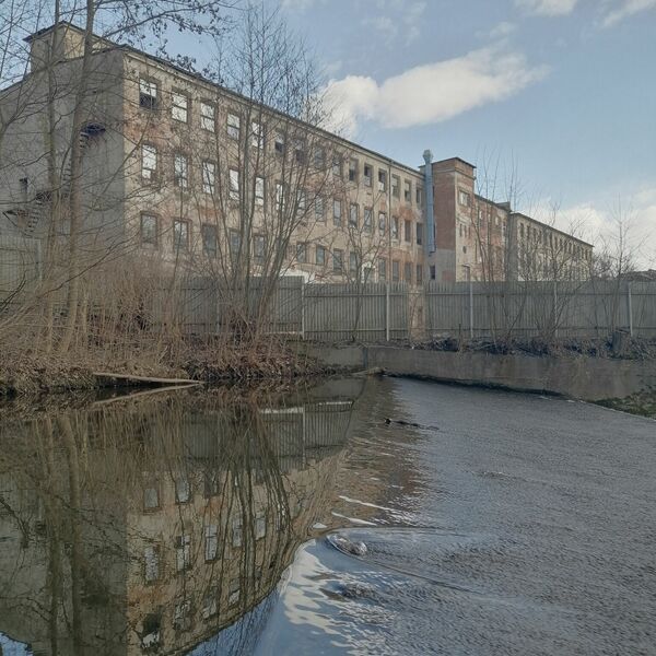 Liazka aneb jiná cesta než přes jez není