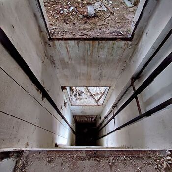 Opuštěná fabrika 2023