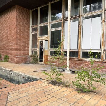 Abandoned school in Nature