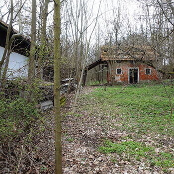 Chaloupka u skleněného ÚDU