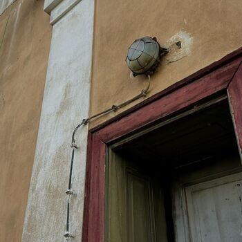 ᴀʙᴀɴᴅᴏɴᴇᴅ ꜱᴄʜᴏᴏʟ