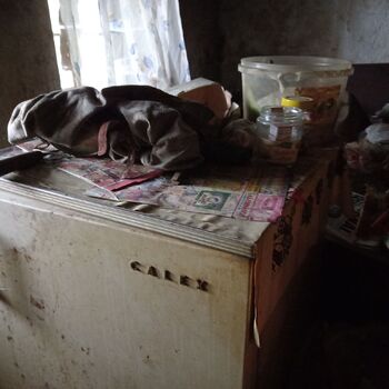 Das Haus, in dem alles hinterlassen wurde Das Haus, in dem alles hinterlassen wurde