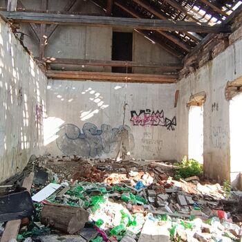 Štemberk - Opuštěná nádražní budova (můj 4. urbex) Štemberk - Opuštěná nádražní budova (můj 4. urbex)