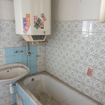 koupelna místnost Toaleta interiér koupel vyčistit Vana domácí dům vedle sebe