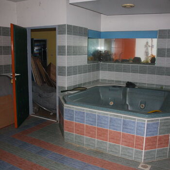 Kdo tady dřív sportoval? Opuštěné sportovní centrum