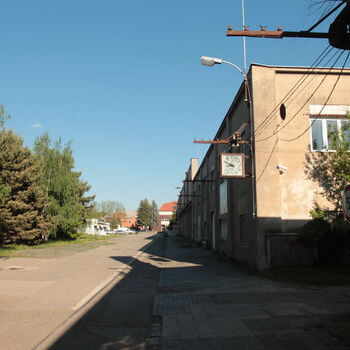 Abdeckung unter der Waggonfabrik