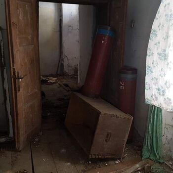 Urbex - House by the road