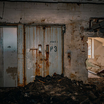 Brewery with underground factory