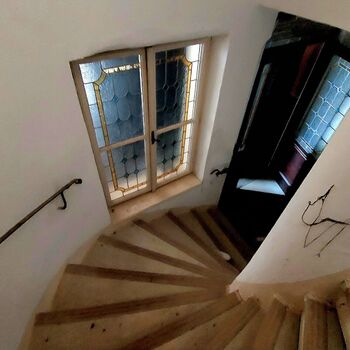 Schloss, mehr besucht als Hluboká😉