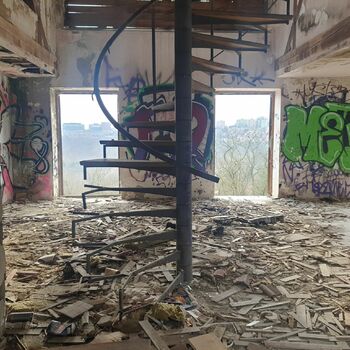 Villa on the hill 2021