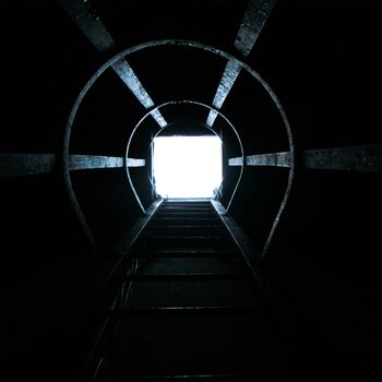 Skipová věž, Lazy