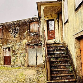 𝕊𝕟𝕖𝕛𝕜𝕪𝕤 𝕌𝕣𝕓𝕖𝕩 aj.