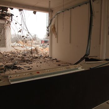 Továrna děrnoštítkových počítačů