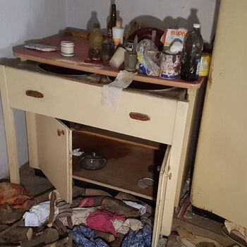 Urbex - House by the road