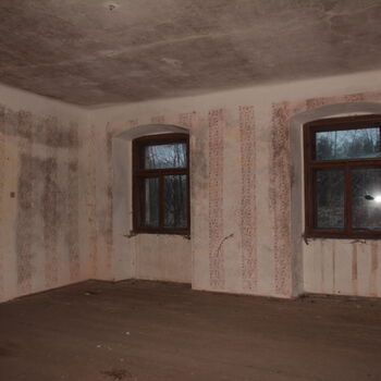 Zámek a'la slunce, seno, Italové