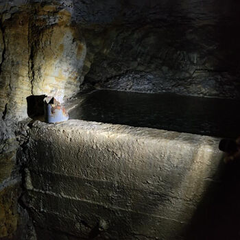 Dole v šachtě? Dole v šachtě?