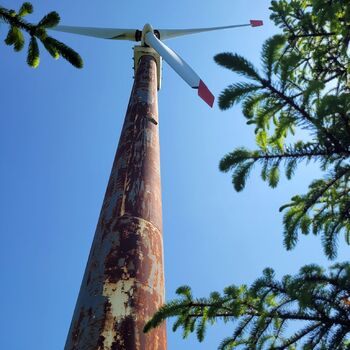 Větrná elektrárna.