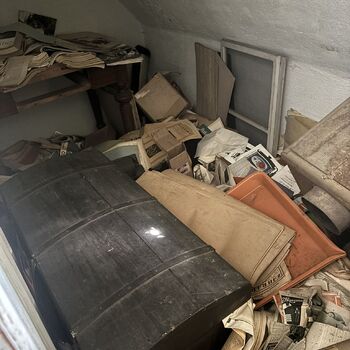 The photographer's house.