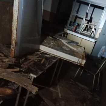 Opuštěný velitelský kryt